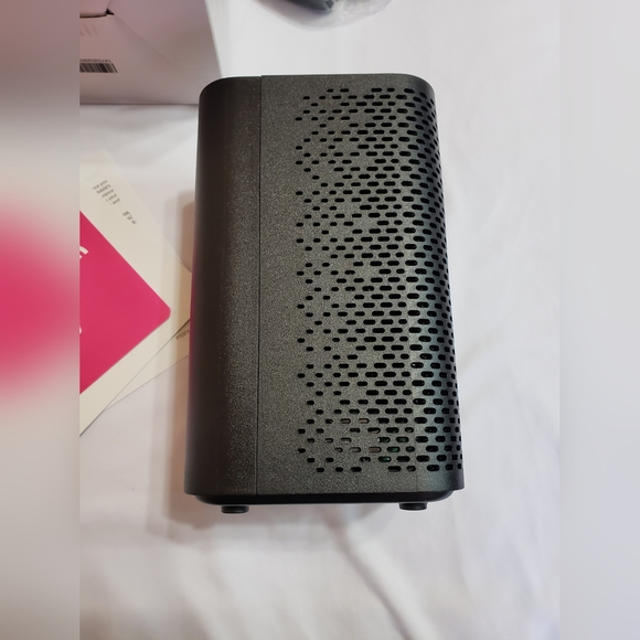 T-Mobile/MetroPCS ARC KVD21 5G Home Internet WI-FI Gateway in Black - Picture 3 of 10